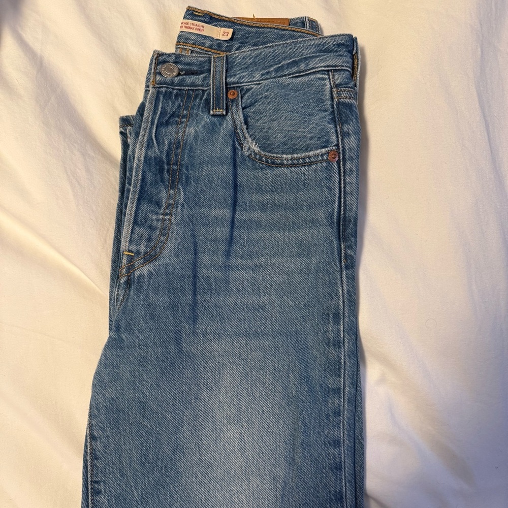 Levi’s Ribcage high rise straight ankle jeans size 23